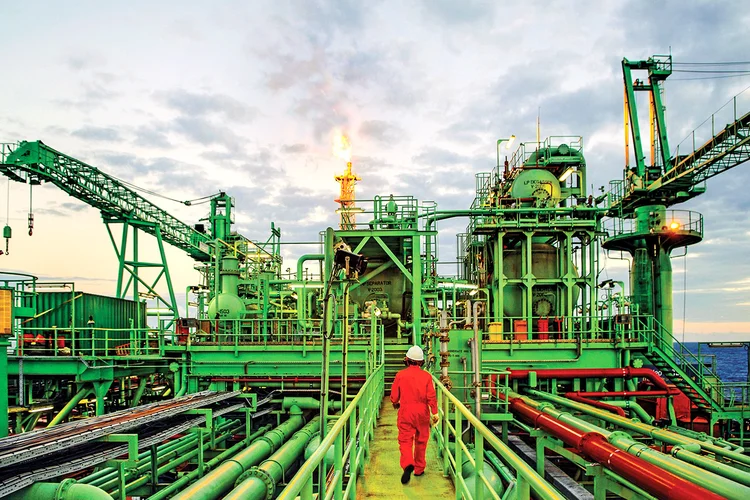 Petrobras descobrepetróleo de alta qualidade no pré-sal da Bacia de Campos