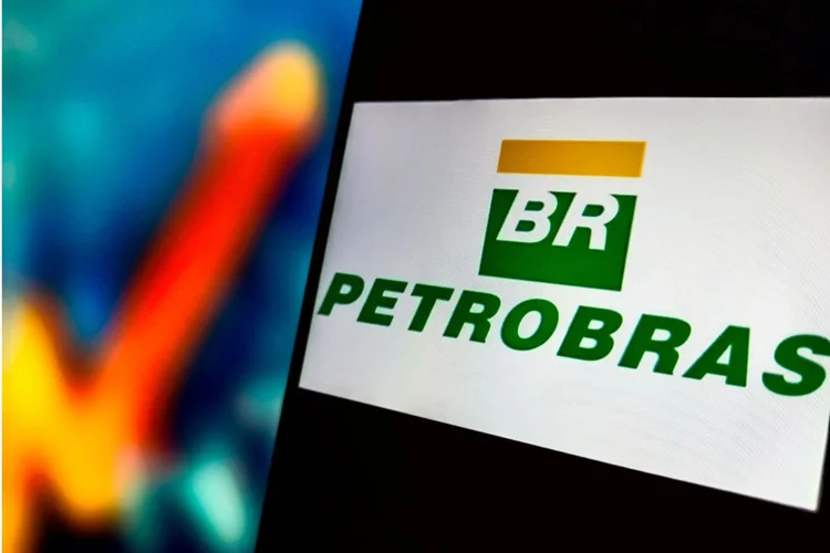 Petrobras salta mais de 6% em Nova York com disparada do petróleo