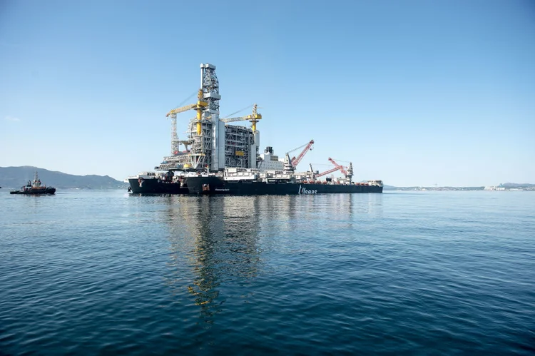 Petrobras tem maior lucro do setor, mas ação não lidera ganhos no ano