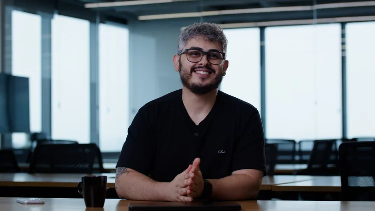 Pierre, assistente de IA para finanças, vira aposta da Cloudwalk para crescer no consumidor final