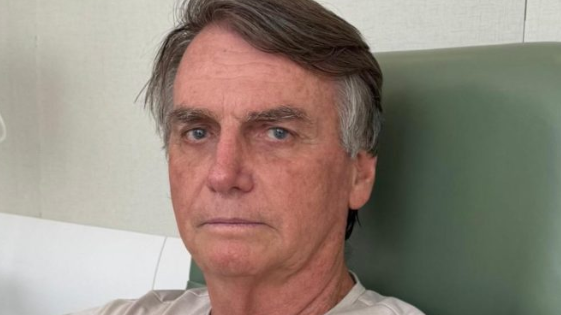 Piorou? Defesa de Bolsonaro solicita tratamento com estímulos no crânio