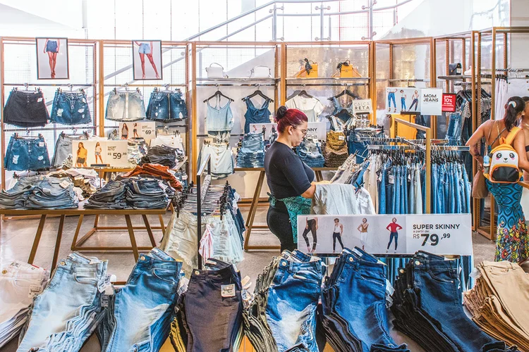 Por que a ação da C&A sobe mais de 10% mesmo com queda de lucro no 1º tri