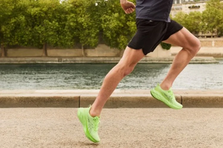 Por que alguns tênis são proibidos em corridas