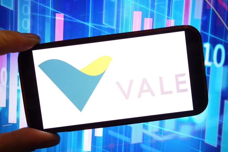 Por que as ações da Vale (VALE3) caem hoje e recuam quase 8% na semana