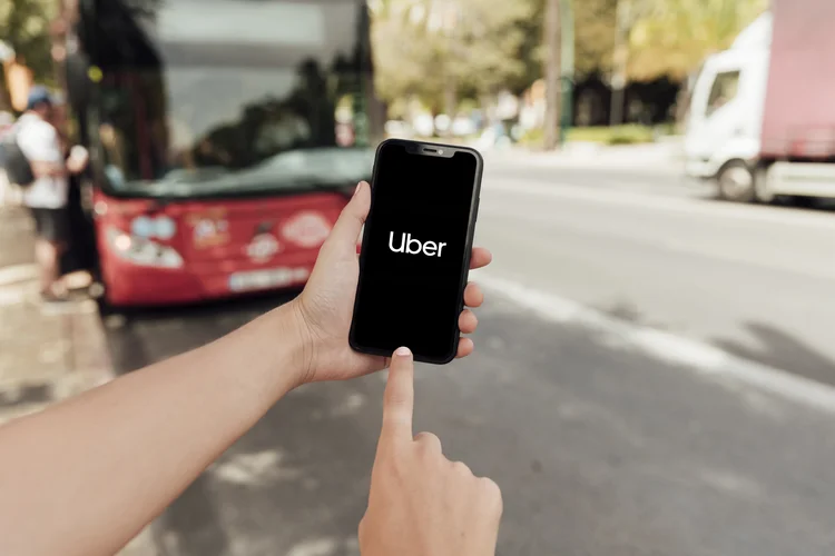 Preço de apps como Uber e 99 cai 17,23% em janeiro após maior alta de 2025