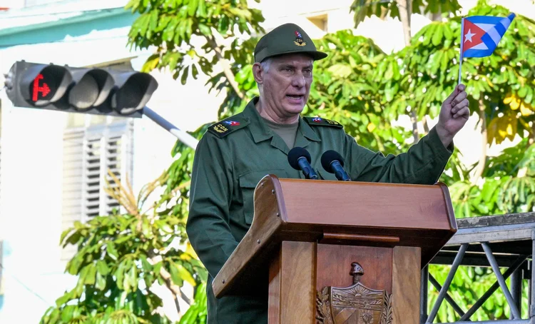 Presidente de Cuba reage à ameaça de Trump de assumir controle da ilha: 'Vamos nos defender'