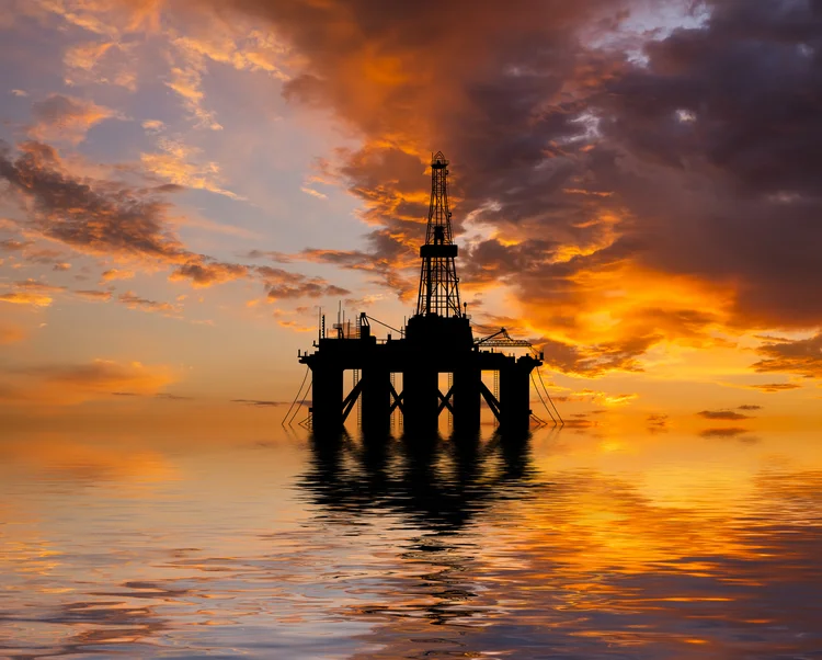Produção de petróleo em campo offshore da China supera 2,8 mil toneladas diárias