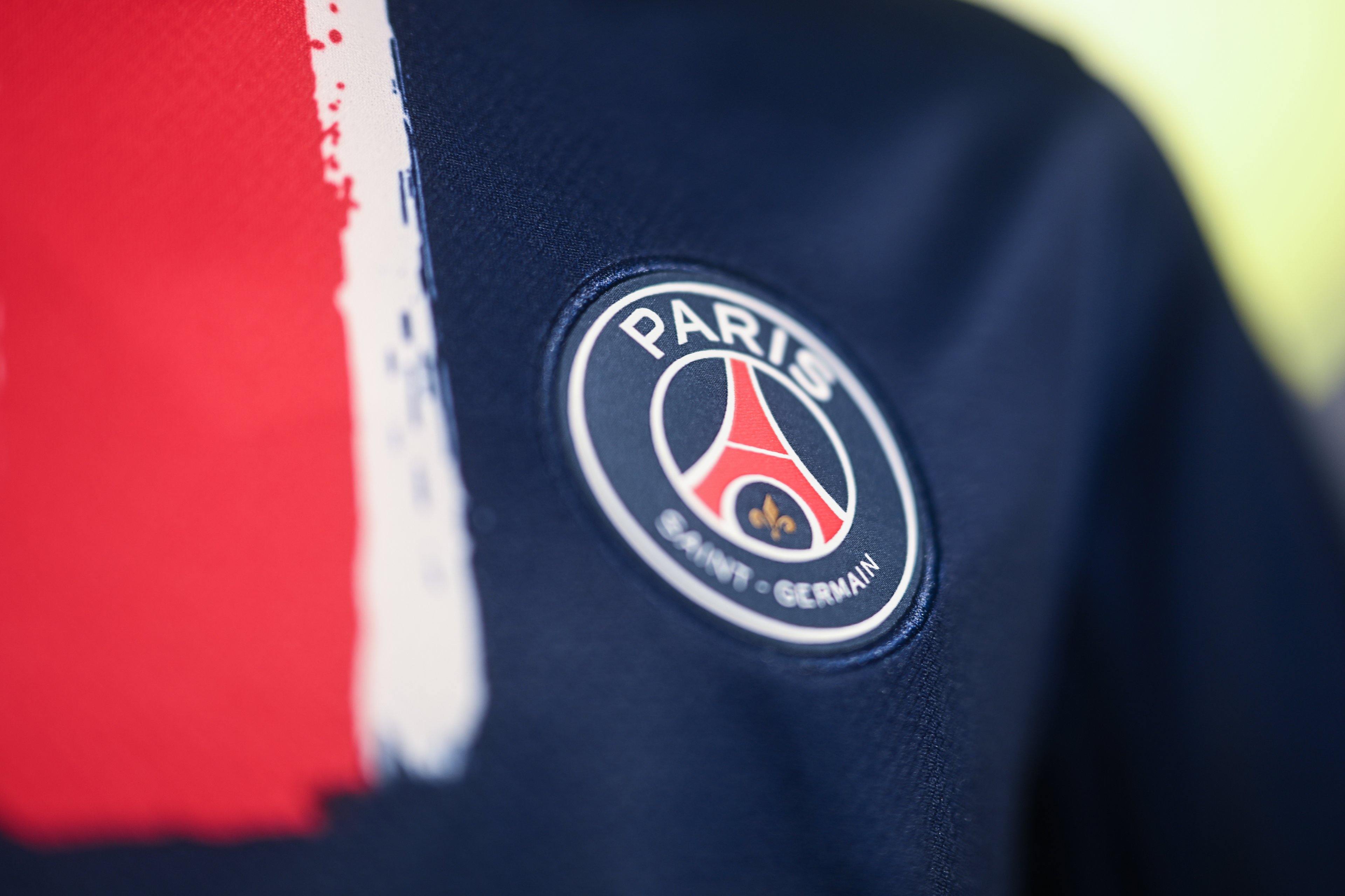 PSG vence Arsenal nos pênaltis e é bicampeão da Champions League