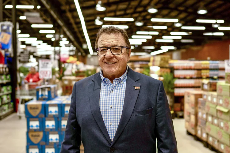 'Quando supermercado vender remédio, o preço vai cair muito', diz presidente do Grupo Asun