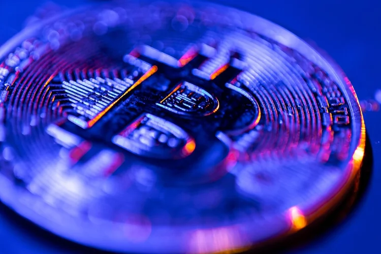 Quando um almirante de 4 estrelas fala em bitcoin, o mundo deveria ouvir