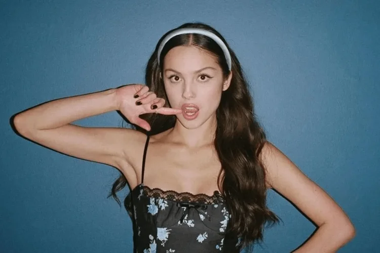 Quanto Olivia Rodrigo gastou para gravar em Versailles?