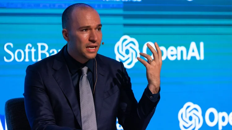 Quase um bilhão de pessoas usam o ChatGPT semanalmente, diz presidente da OpenAI