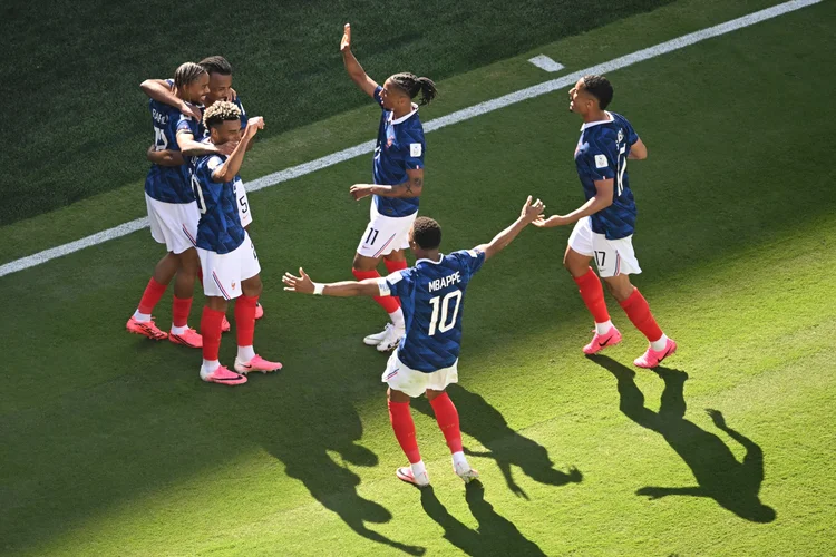 Que horas a França joga hoje na Copa do Mundo?