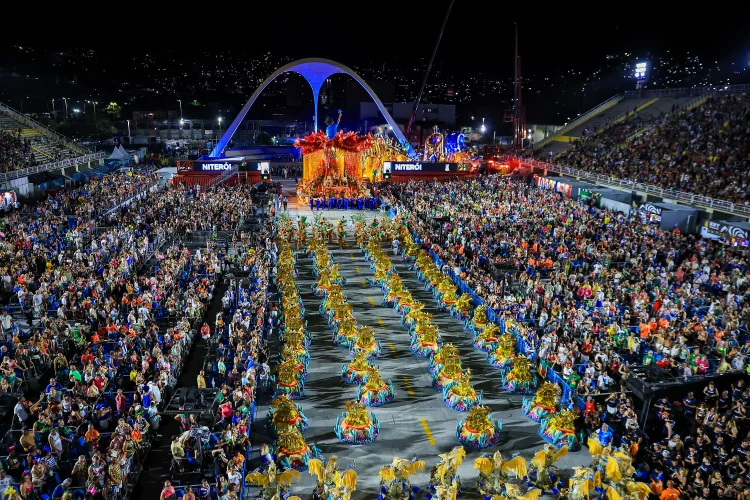Que horas começa a apuração do Grupo Especial do Carnaval do Rio? Veja horário e onde assistir