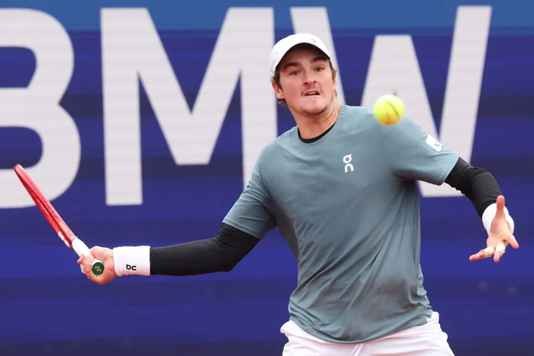 Que horas e onde assistir João Fonseca no Munich Open hoje?