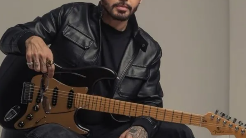 Quem é o famoso cantor que foi condenado por abusar das filhas