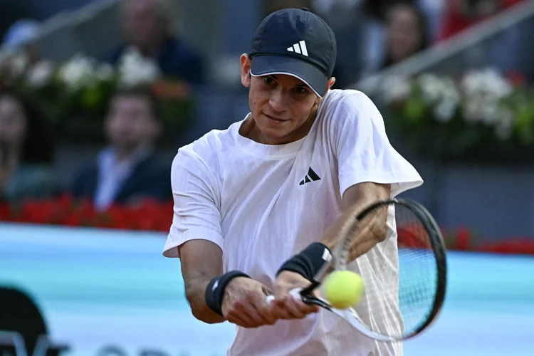 Quem é Rafael Jodar, próximo adversário de João Fonseca no Masters de Madri