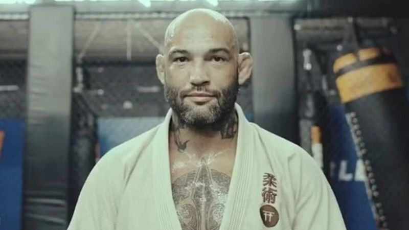 Quem era o lutador e ex-namorado de cantora famosa que foi encontrado morto aos 38 anos?