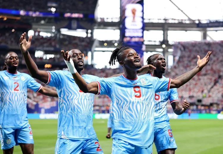 Quem fez o gol da RD Congo contra a Inglaterra? Conheça o atacante Brian Cipenga