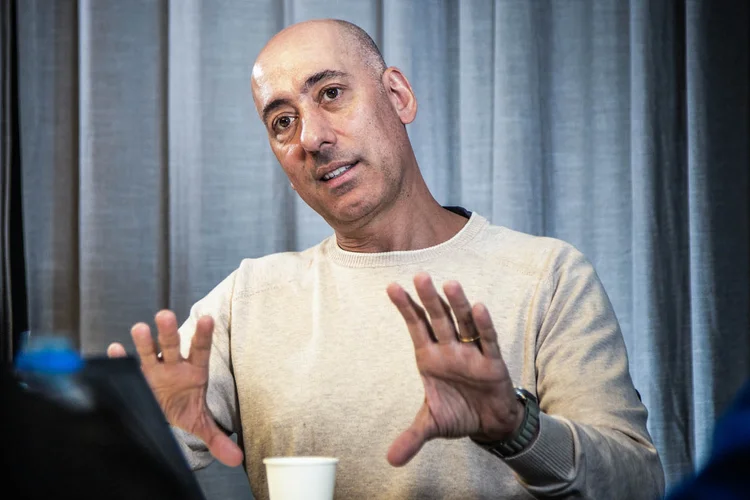 Queremos avançar com medicamentos no Mercado Livre este ano, diz Yunes