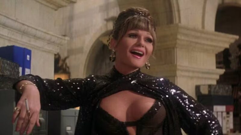 Querida atriz morre aos 82 anos; saiba a causa