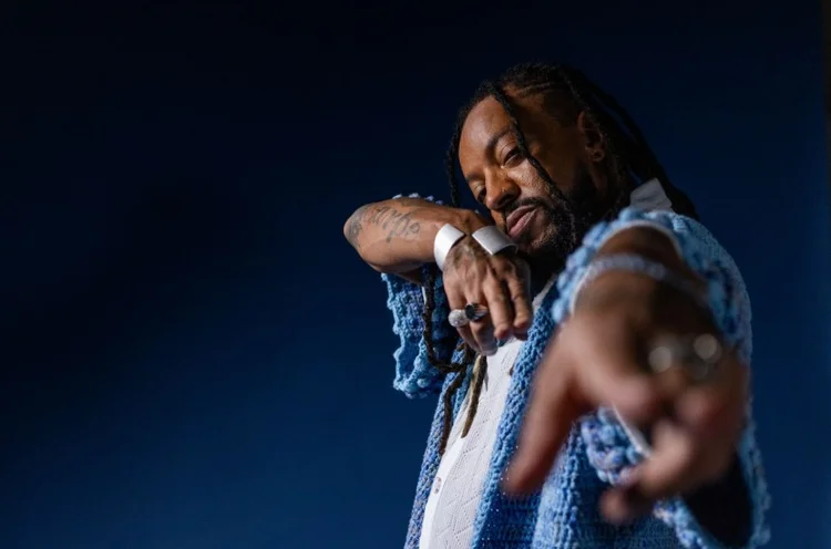 Rael aposta em álbum mais íntimo e diz rejeitar fórmulas de mercado