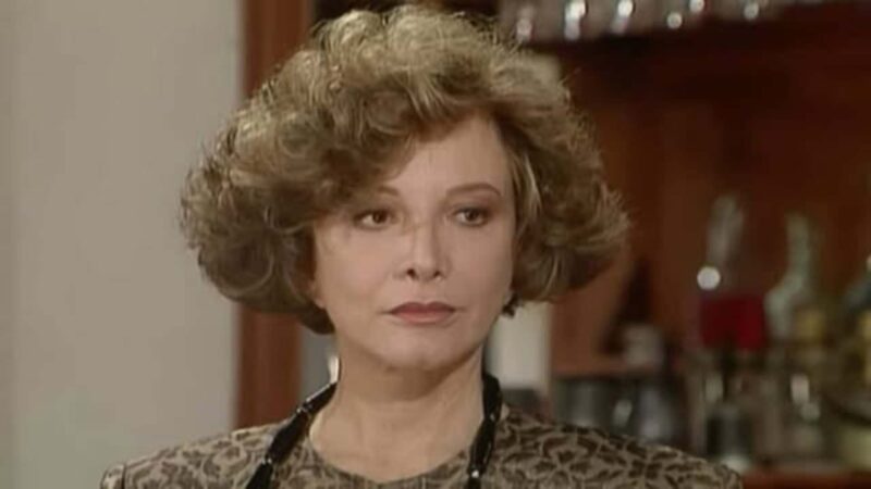 ‘Rainha da Sucata’: Aos 91 anos, veja como está Glória Menezes intérprete da vilã Laurinha