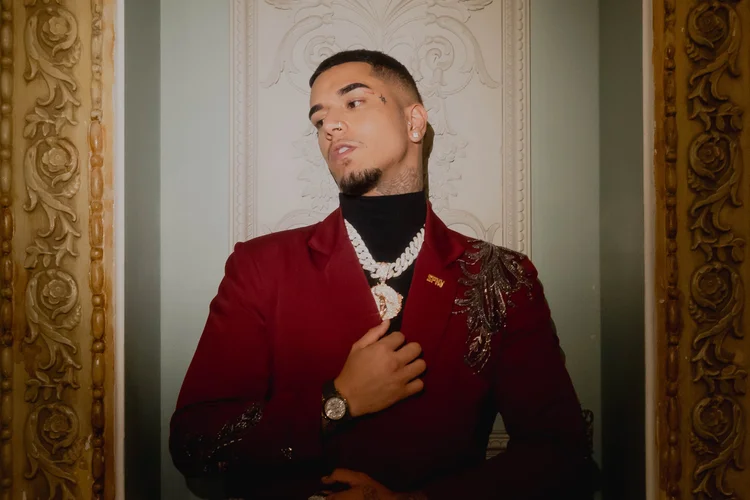 Rapper Veigh anuncia gravação do DVD 'EVOM' em São Paulo