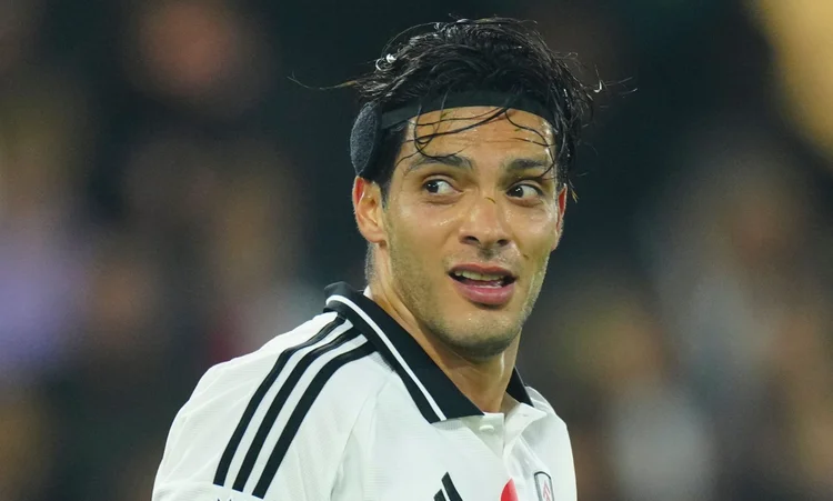 Raúl Jiménez quase morreu em campo. Agora, abre a Copa do Mundo pelo México