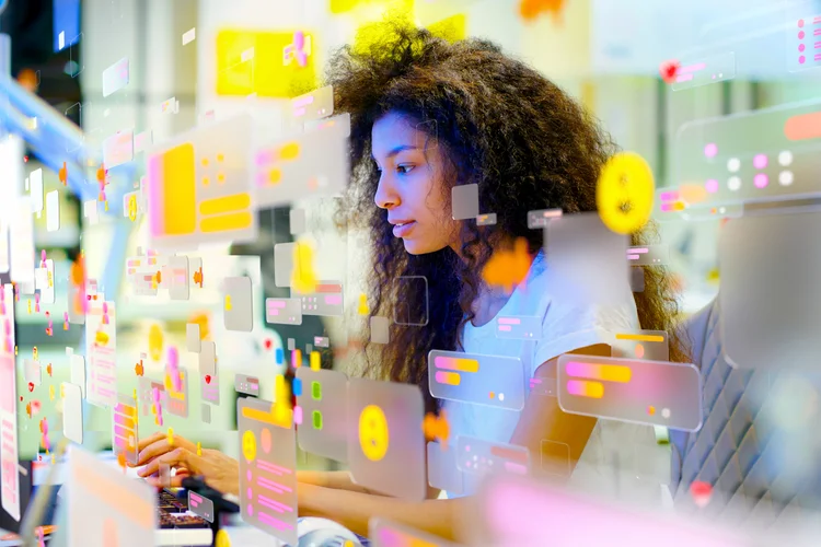 Recorde de emprego no Brasil. Recorde de jovens em funções que estão em extinção