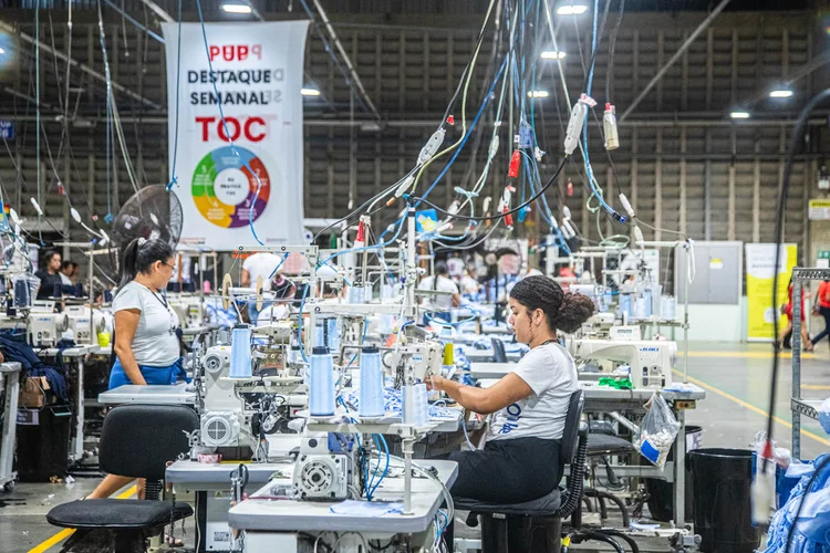 Redução de impostos e equilíbrio fiscal: o que a indústria espera do próximo presidente