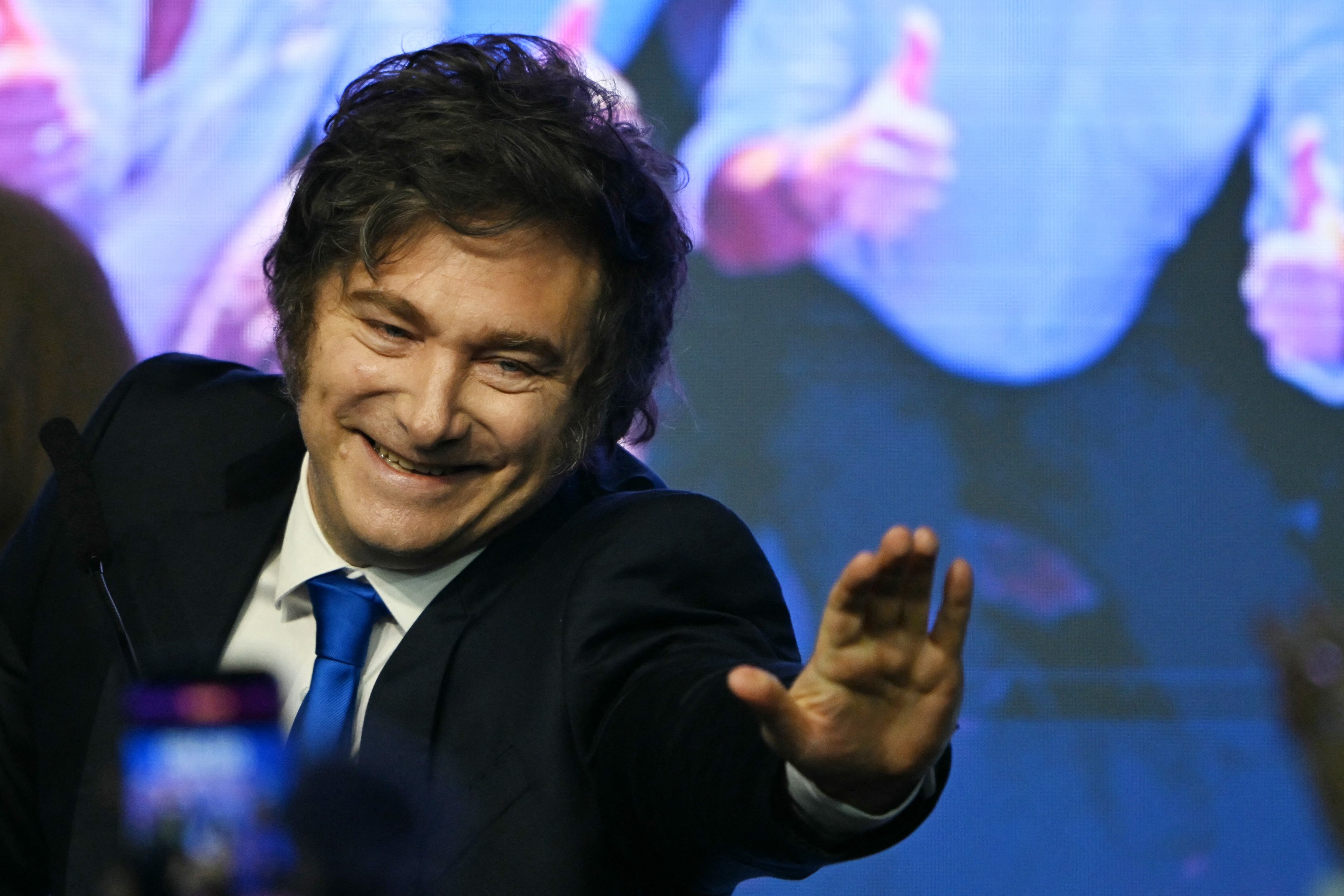 Reforma Trabalhista na Argentina: Milei acelera tramitação do projeto e ganha apoio do Senado