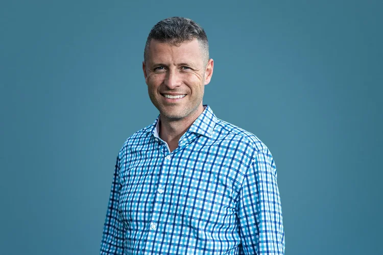 'Rei dos ovos' negocia R$ 5,1 bilhões com Wall Street e mira expansão global