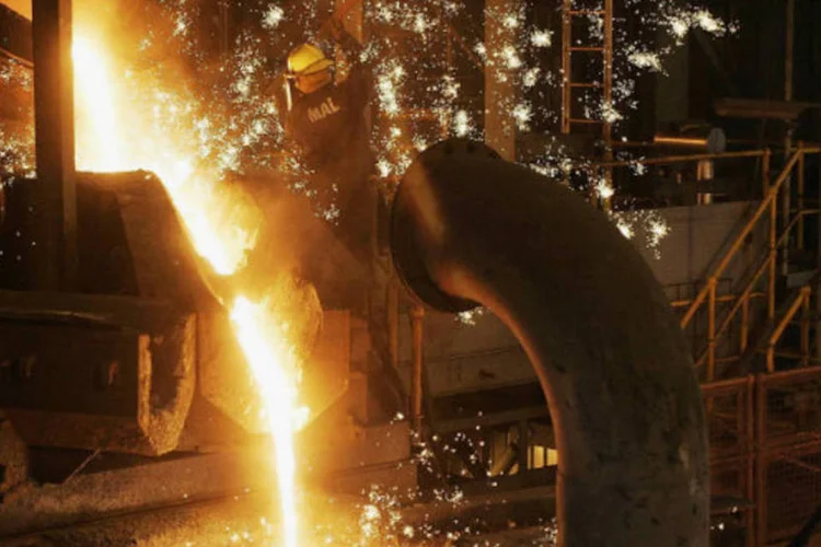 Rio Tinto desiste de negócio com Glencore e prioriza energia limpa