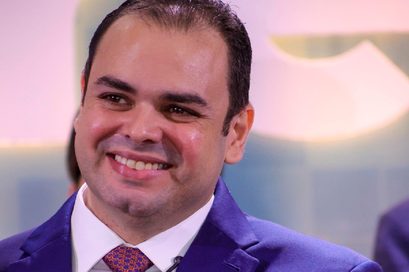 Roberto Cidade é eleito governador do Amazonas por eleição indireta