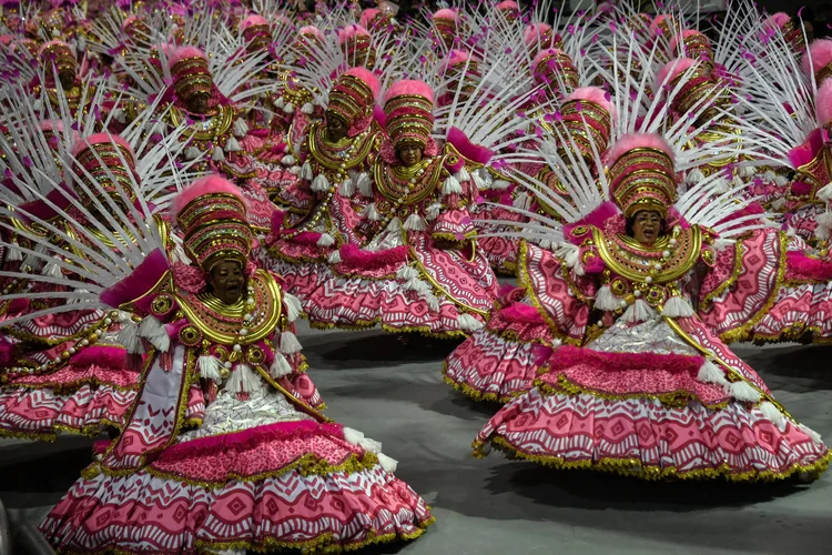 Rosas de Ouro sofre punição e começa Carnaval 2026 com menos 0,5 ponto