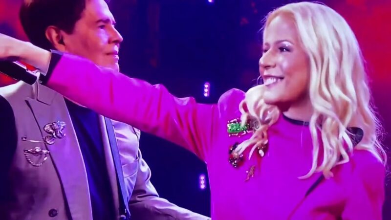 Rosto e visual de Paula Toller no ‘Domingão’ causam rebuliço: ‘Assim não dá…’