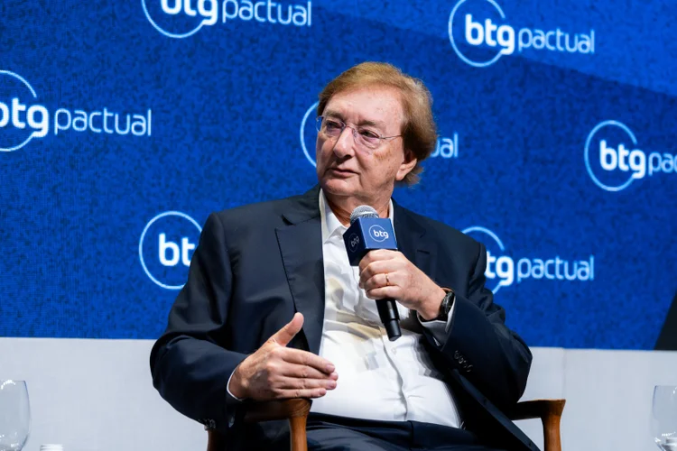 Se o gringo está trazendo dinheiro para a bolsa, é hora de comprar, diz Jakurski