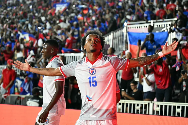 Seleção do Haiti remove símbolo da independência de uniforme após decisão da Fifa