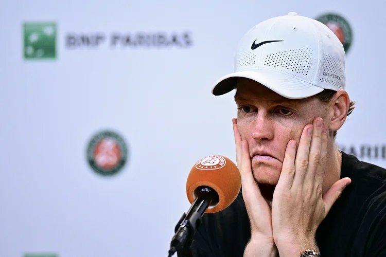 Sem Sinner e Alcaraz, quem é o favorito ao título em Roland Garros agora?