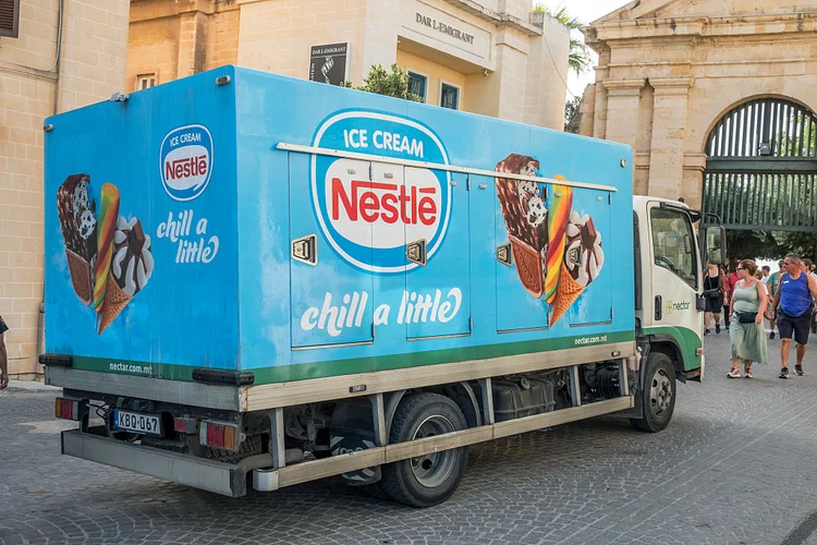 Será o fim dos sorvetes da Nestlé? Entenda o que muda com a possível venda do negócio