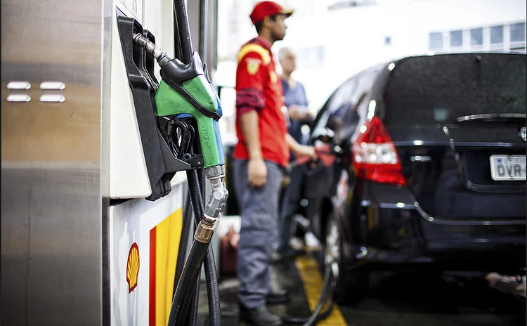 Shell supera projeções em meio à crise no petróleo