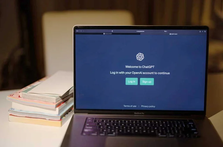 Shopping de IA: ChatGPT vira canal de vendas — e muda a lógica do e-commerce