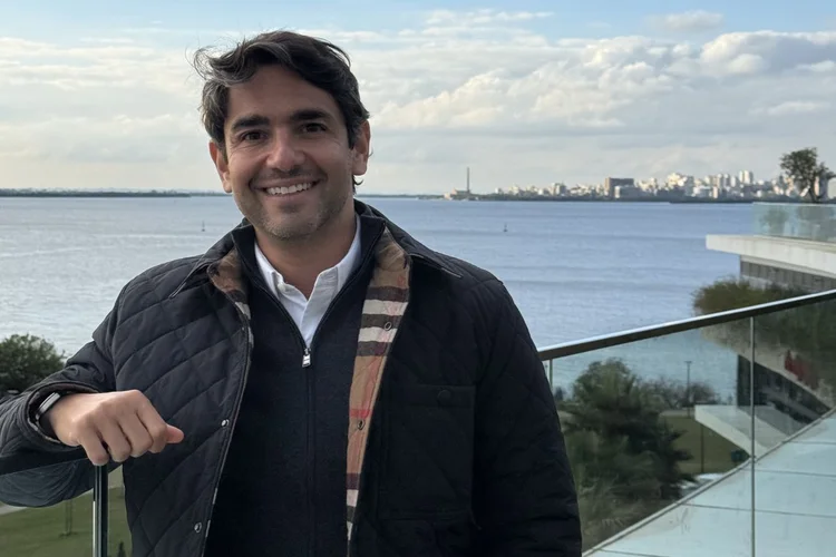 Shopping, porto, ginásio e parques: ele está apostando tudo para revitalizar a orla de Porto Alegre