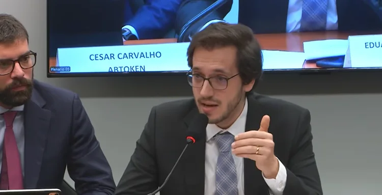 Stablecoins são a chance de transformar real em moeda internacional, diz advogado na Câmara