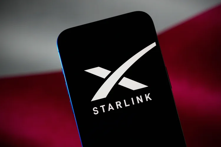 Starlink fecha com 41 companhia aéreas e mira internet em mais de 7.000 aviões