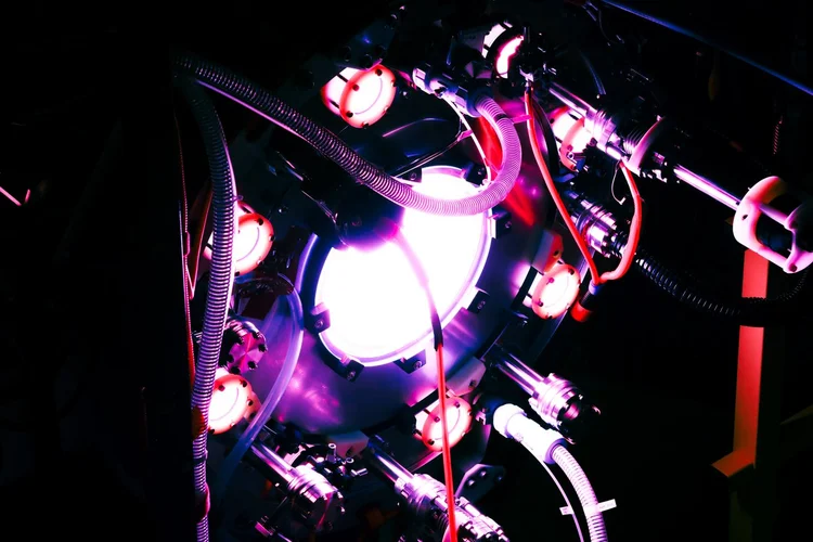 Startup alcança marco inédito para tornar energia de fusão nuclear viável até 2028