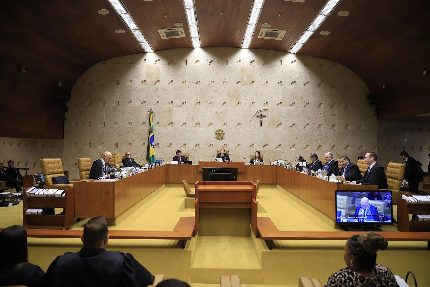 STF inicia julgamento de Eduardo Bolsonaro em meio a tensão com governo Trump