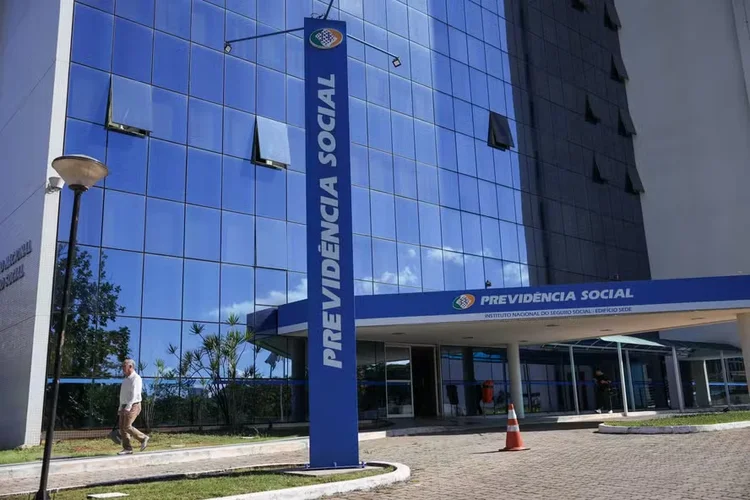 STJ suspende julgamento sobre efeitos financeiros de benefícios do INSS