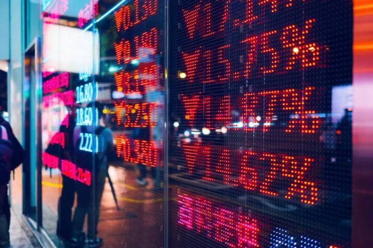 Taxa de desemprego no Brasil e falas do Fed: o que move os mercados
